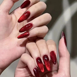 Funkelnde rote Katzenaugen-Nägel – Modische, abnehmbare Kunstnägel für einen atemberaubenden Look